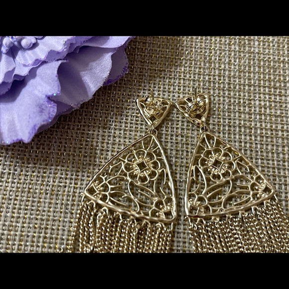 ❌SOLD❌ Kendra Scott Ana earrings - Picture 2 of 3